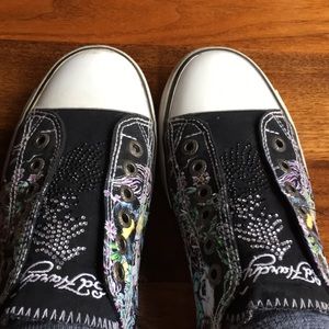 Super cute Ed Hardy slip-ons